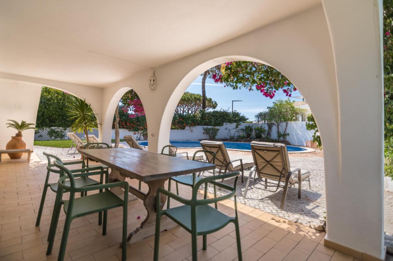 Traditional 3 Bedroom Villa With Great Pool In The Heart Of Вале-до-Лобо Экстерьер фото
