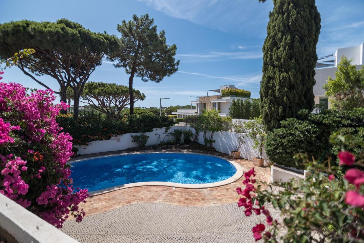 Traditional 3 Bedroom Villa With Great Pool In The Heart Of Вале-до-Лобо Экстерьер фото